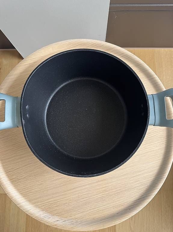 Casseroles: Topf 24 cm – D'occasion à Bern par mon_2lbl 1
