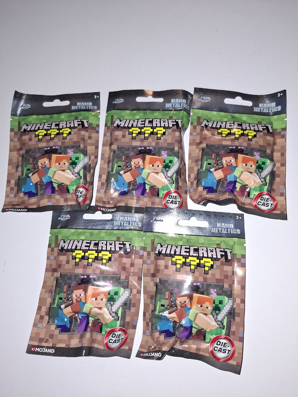 Giocattoli: Lot de 5 figurines Minecraft, neuves scellées – Nuovo e nell'imballaggio originale da Lausanne venduto da Cassandra11