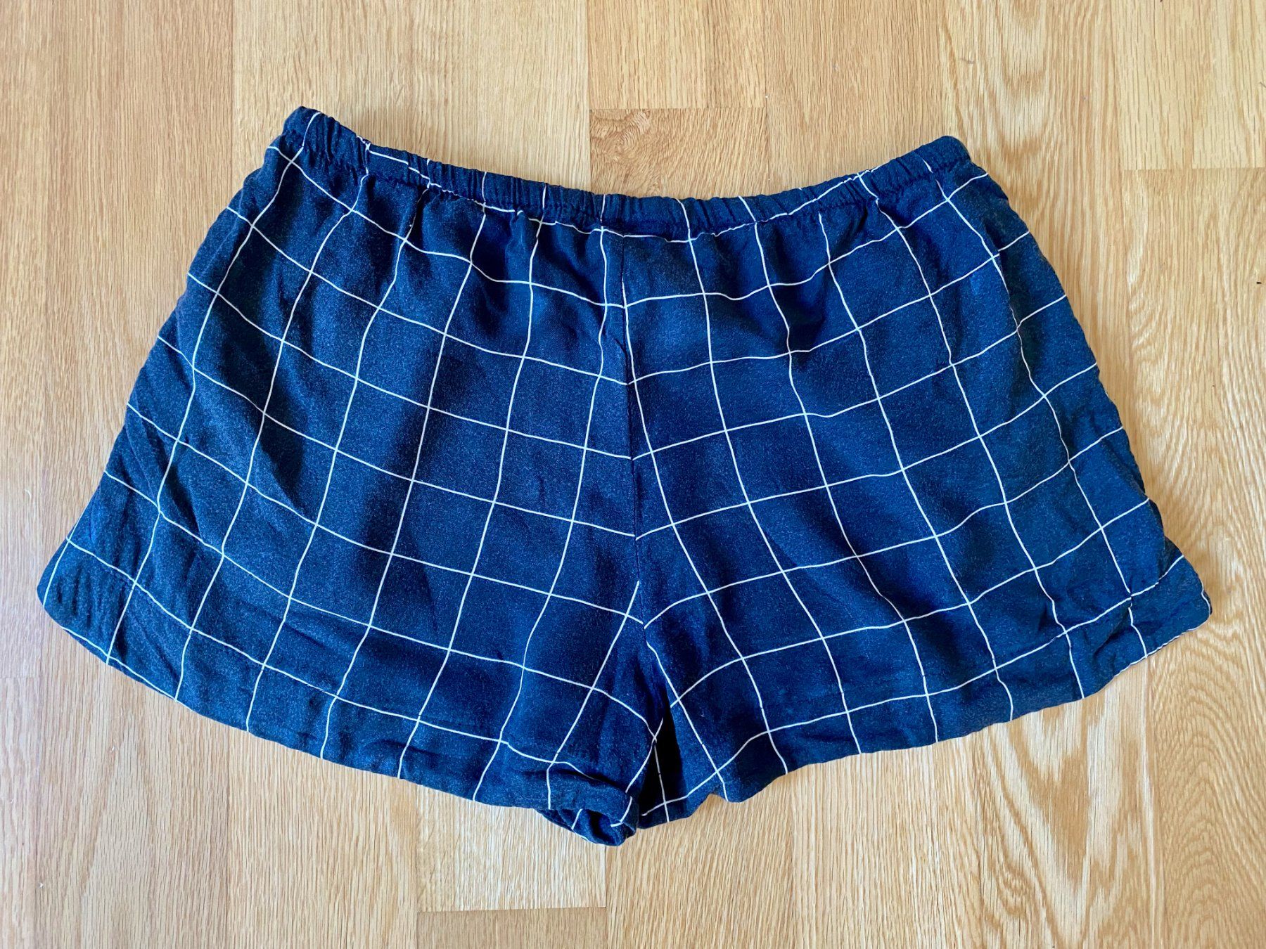 Brandy Melville Pantalons: Brandy Melville Shorts 2er Pack – D'occasion à Bern par eli7 7