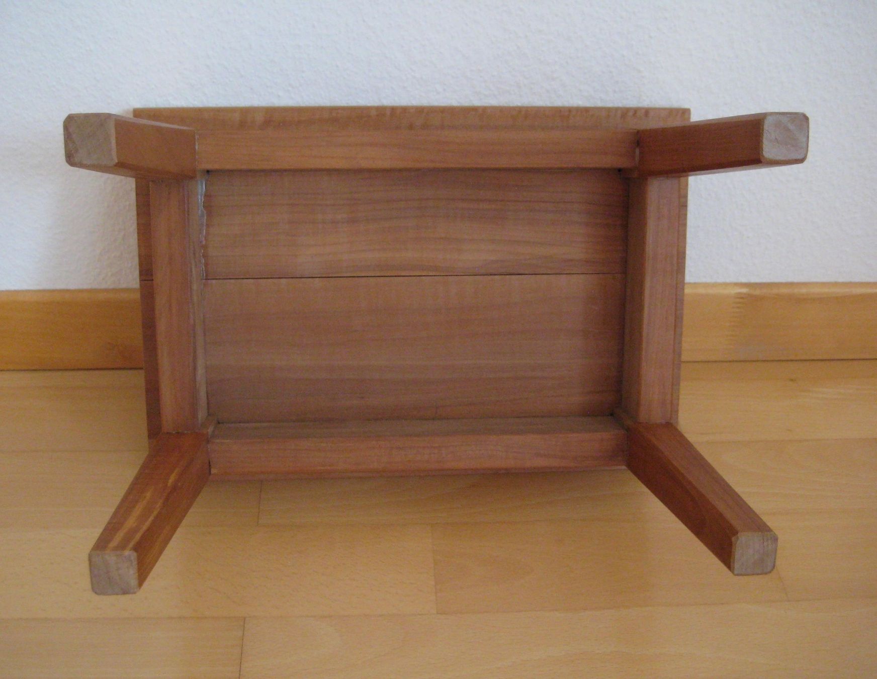 Hocker: Älterer Schemel Schemeli Hocker / Kirschbaum Holz – Gebraucht aus Langendorf von Happy11 4