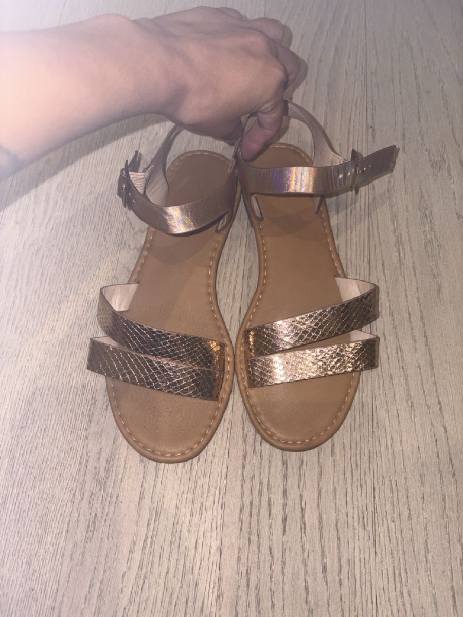 Scarpe da donna: Sandali donna  – Usato da Giubiasco venduto da ang_cy8x