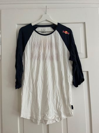 Red Bull Athletes Only Shirt T-Shirt Gr. M