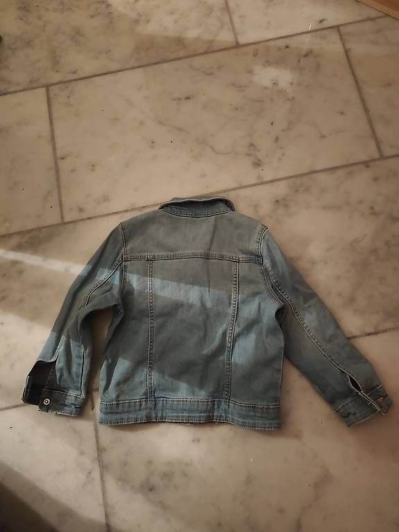 Jacken & Mäntel: Jeans-Jacke – Gebraucht aus Zürich von barbara063 1