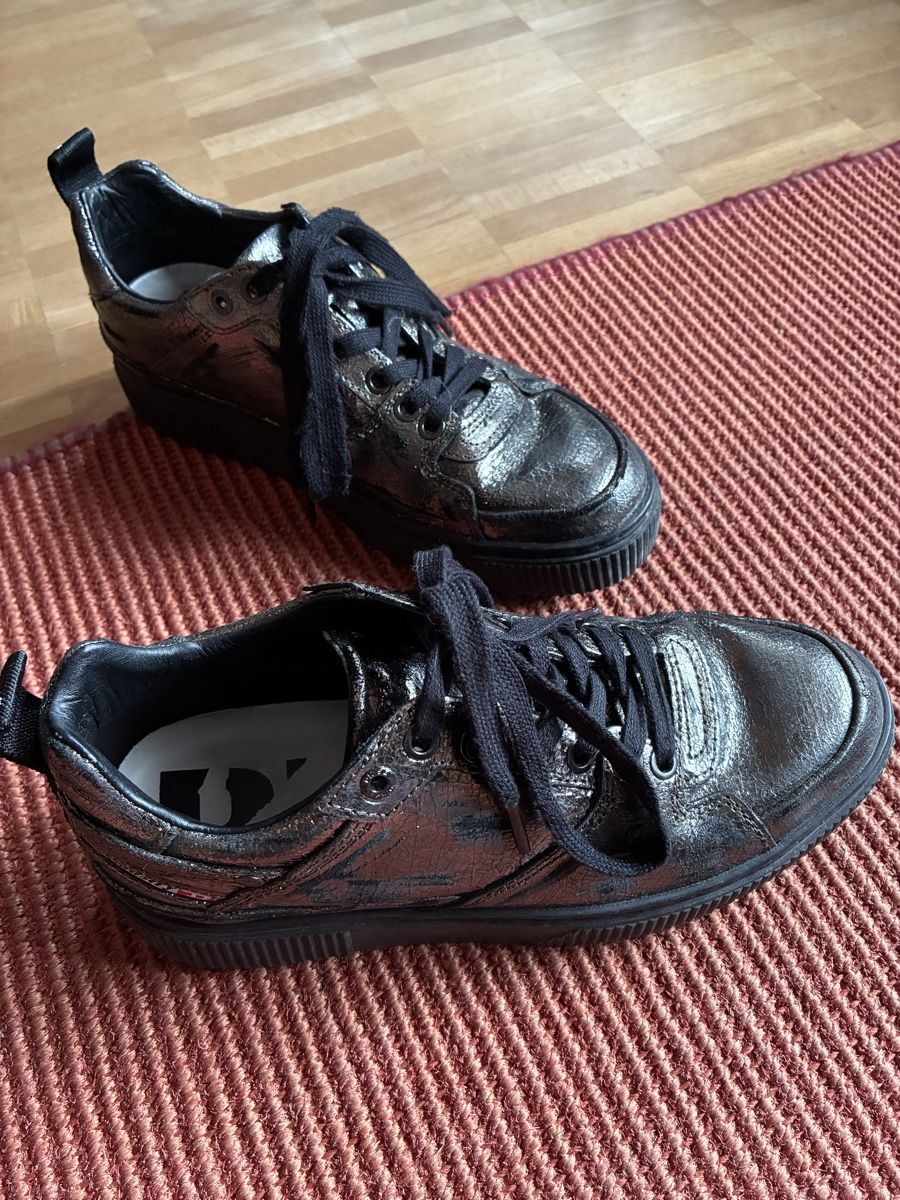Diesel Damenschuhe: Diesel Damen Schuhe – Gebraucht aus Laupen BE von ole_l8gg