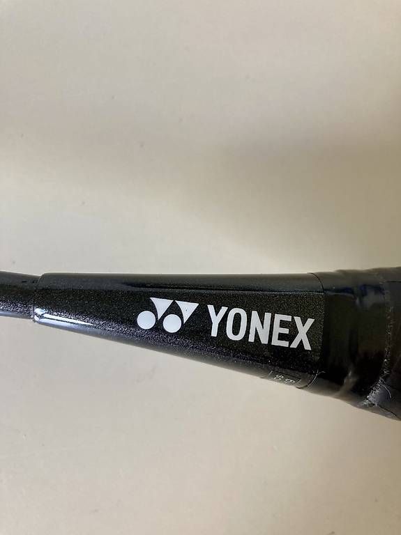 Yonex Racchette: Yonex Badminton Racket – Usato da Luzern venduto da and_2hbf 1