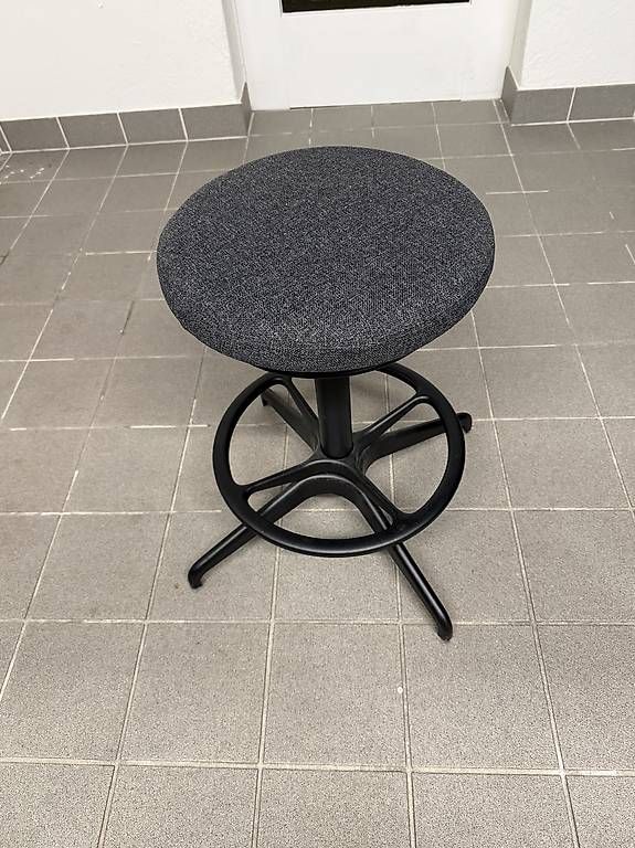 Ikea Hocker: Ergonomischer Bürohocker – Gebraucht aus Zürich von Beachcruiser83