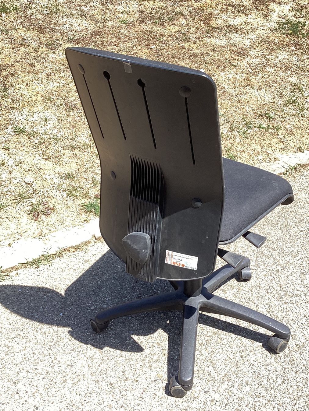 Sedie: Chaise de bureau noir réglable en hauteur – Usato da DELéMONT venduto da phi_nono 2