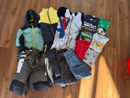 Kleiderpaket Jungen Herbst/Winter (Gr.134/140)