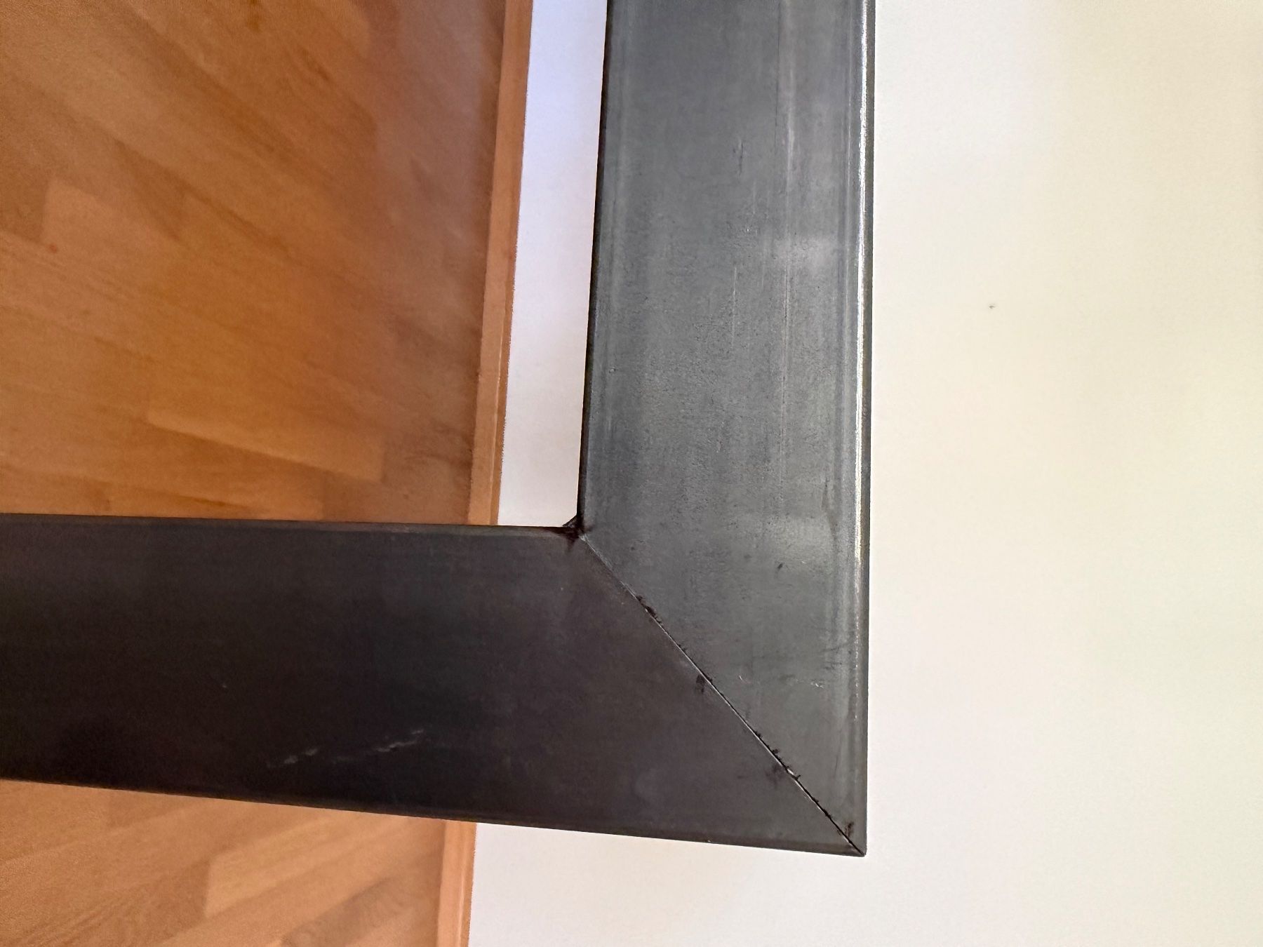 Set di tavolo e panche: Schöner Holztisch mit passender Sitzbank – Usato da Riehen venduto da pau_vl6b 5