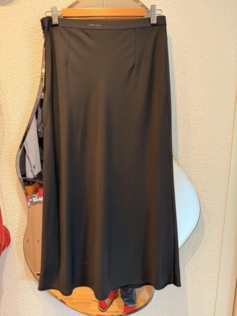 Calvin Klein Black Skirt Size 38 - Elegant and New!