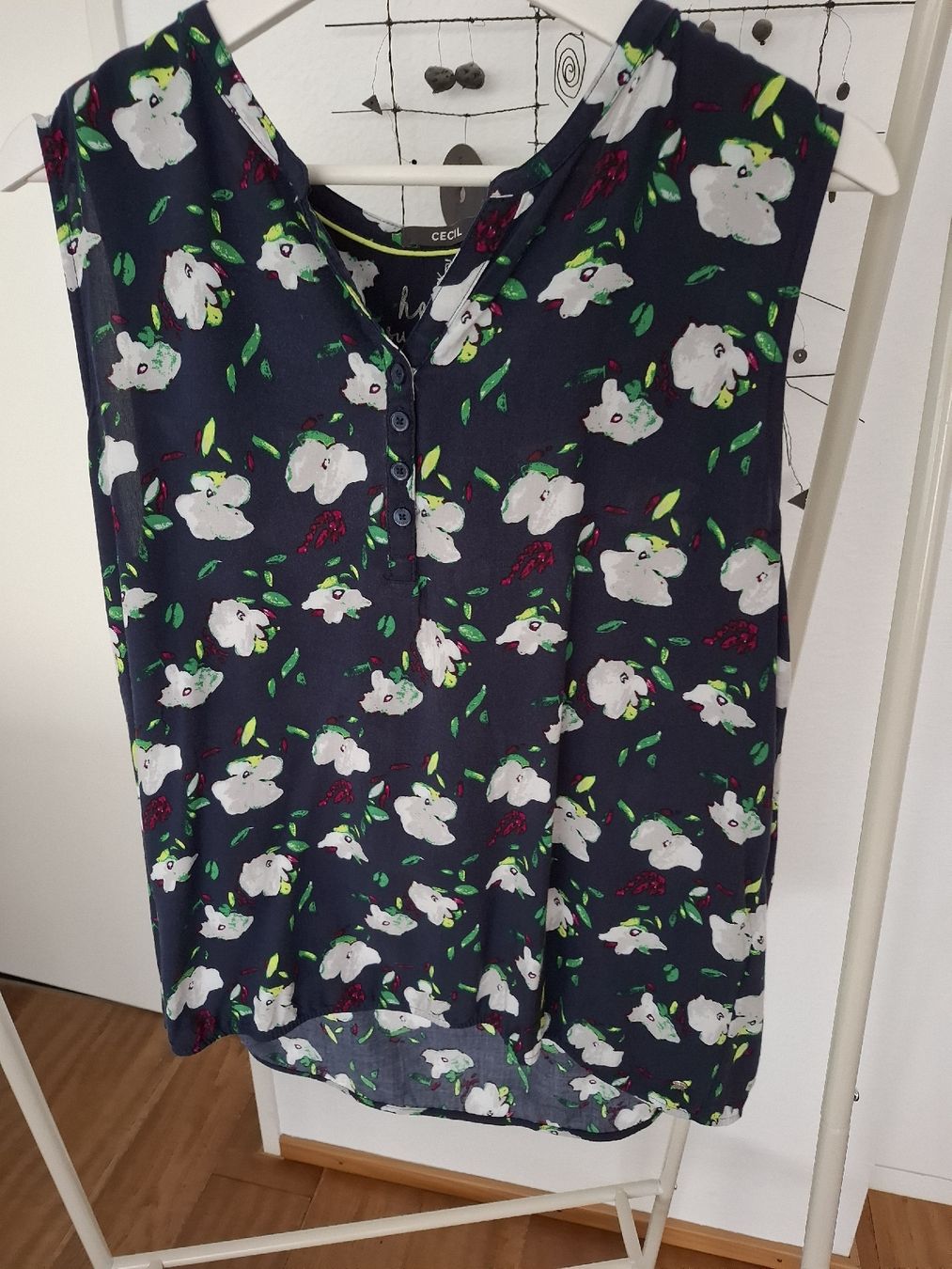 Lotti di vestiti: Damen Blusen Gr. L und Xl – Usato da Ettingen venduto da sharan02 3