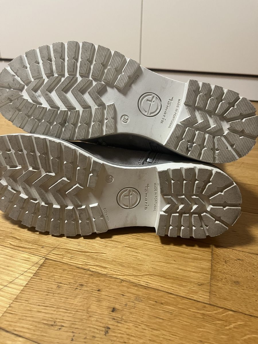 Tamaris Damenschuhe: Tamaris Stiefel gefüttert – Gebraucht aus Zürich von JB23JB 4