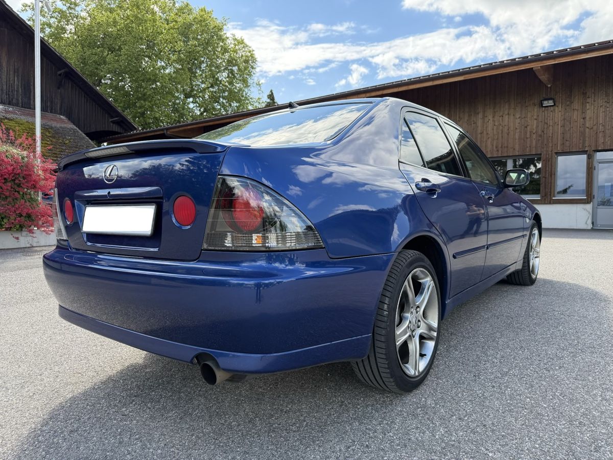 Lexus Automobili: Lexus IS300 – Usato da Genève venduto da L_astr 7