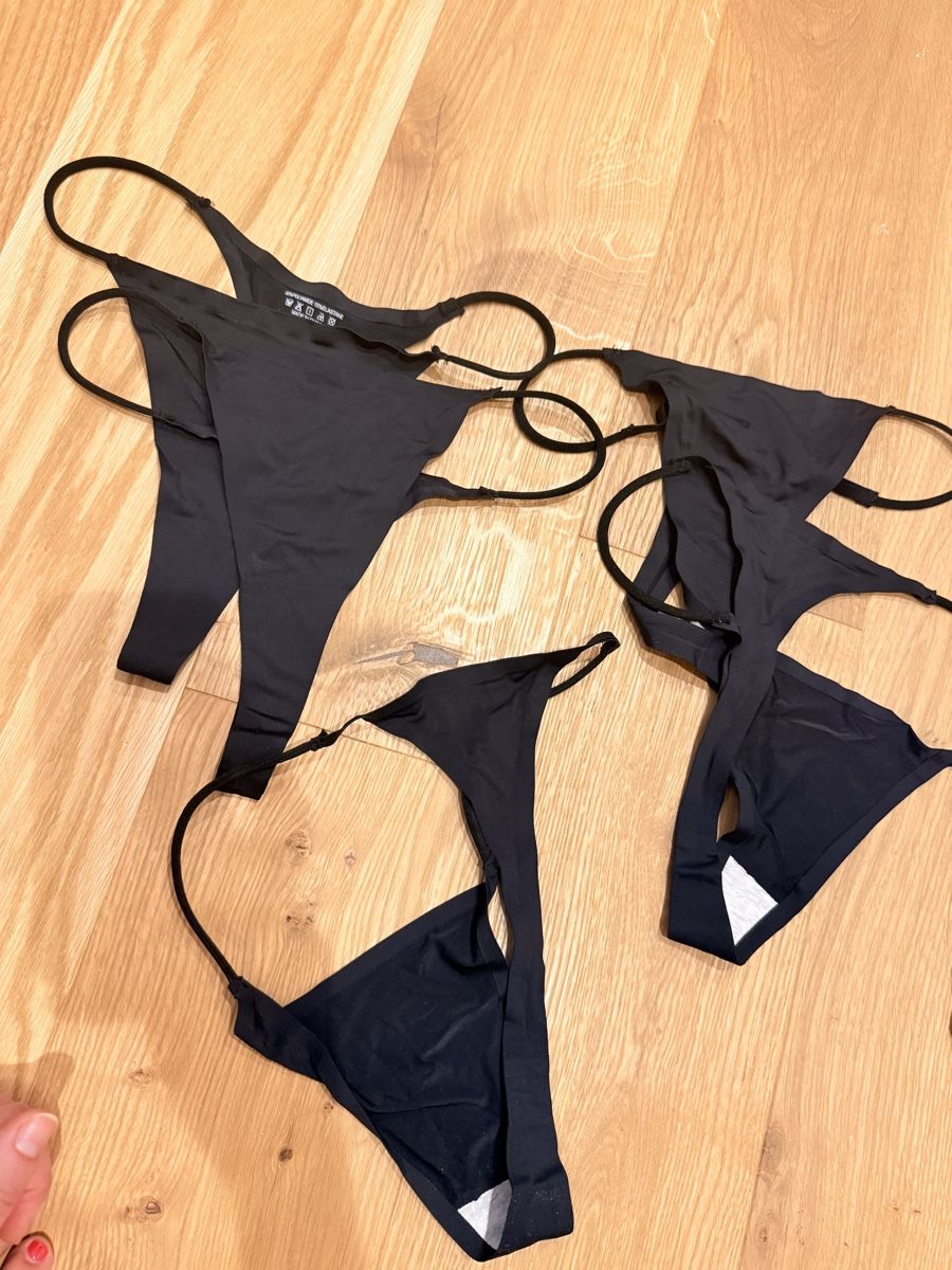 Sonstige Unterwäsche: Damen String schwarz 5 Pack gute Zustand – Gebraucht aus Dotzigen von White_Warrior 1