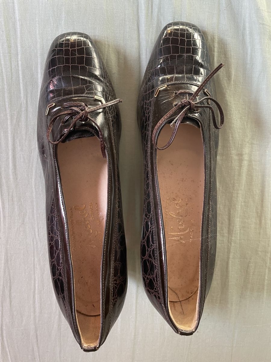 Damenschuhe: Authentic 1950s crocodile-embossed leather vintage loafer-st – Gebraucht aus Zürich von MISSYS-WONDERBAG