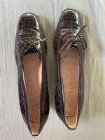 Authentic 1950s crocodile-embossed leather vintage loafer-st