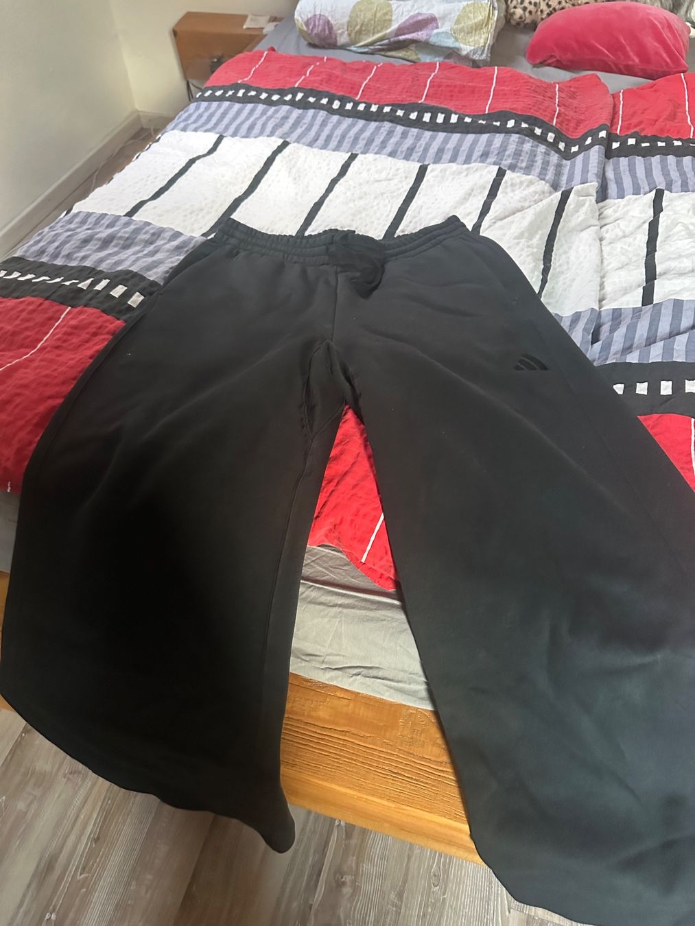 Adidas Pantaloni: Sporthose – Nuovo (secondo la descrizione) da Krauchthal venduto da Sukra1