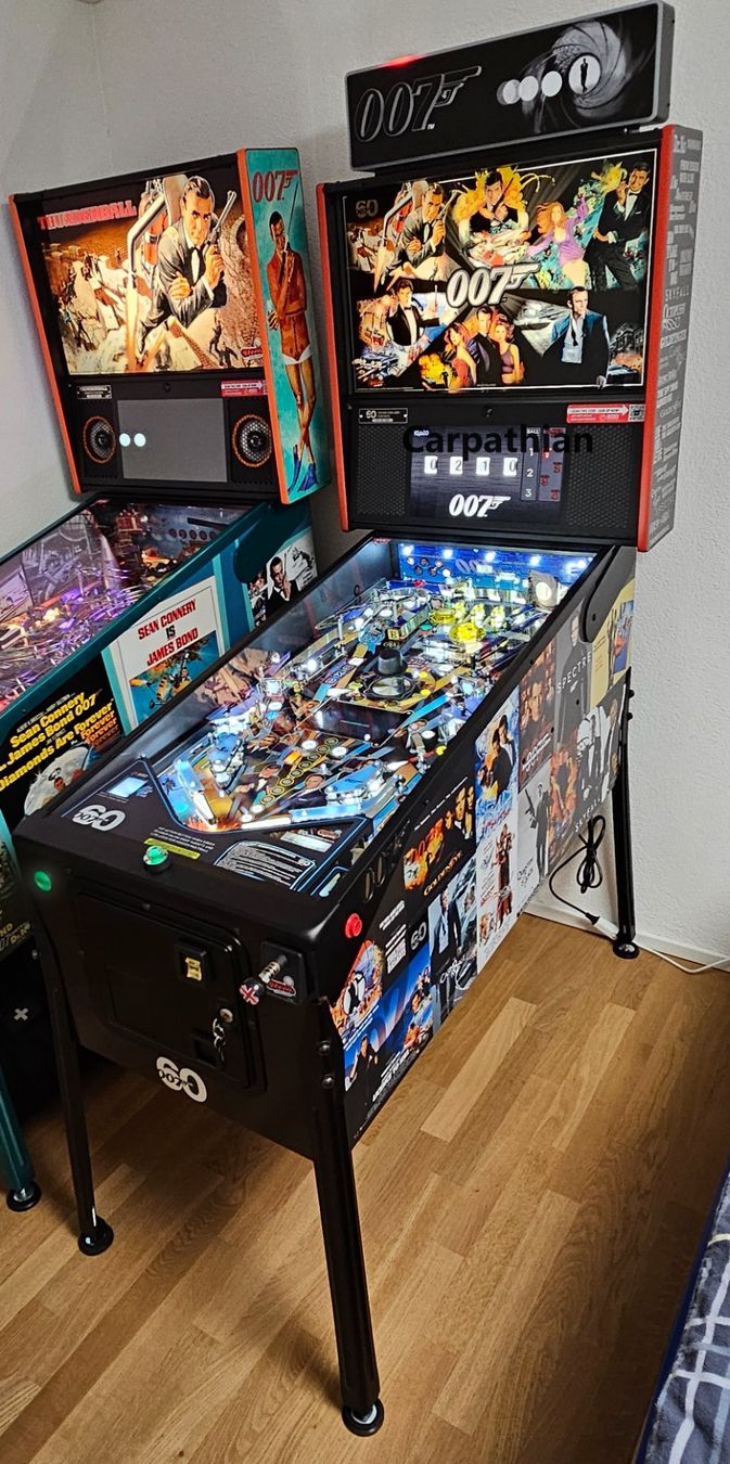 Stern Pinball Flipper: James Bond 60 Jahre Flipperkasten LE – Usato da Unterlunkhofen venduto da Carpathian 2