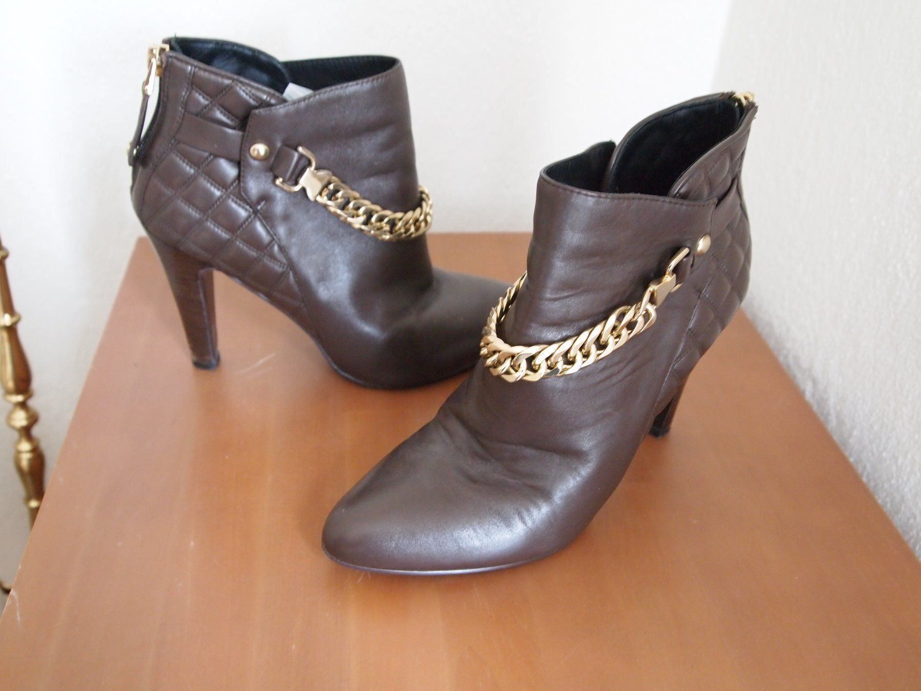 Scarpe da donna: Guess Echtleder Stiefeletten – Usato da Volketswil venduto da ald_2x9b 2