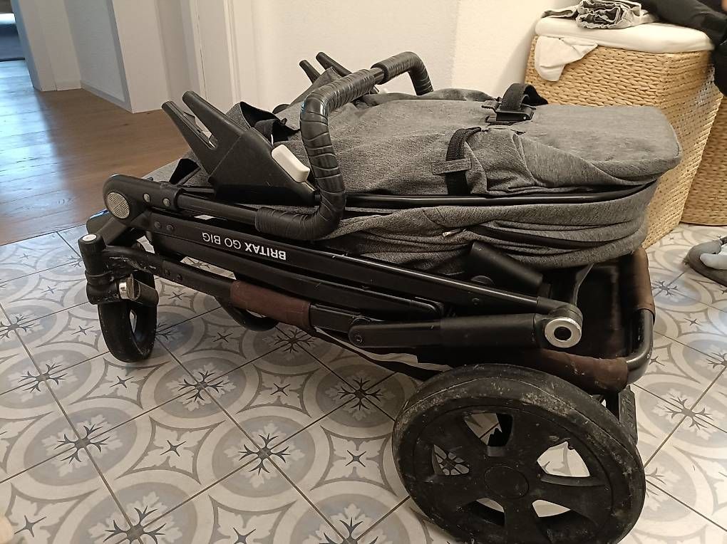 Kinderwagen: Kinderwagen mit Tragetasche soft – Gebraucht aus Aeugst am Albis von kar_shl7 3
