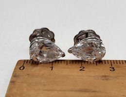 18 Karat 750 Weiss Gold Ohrstecker Mit Steine