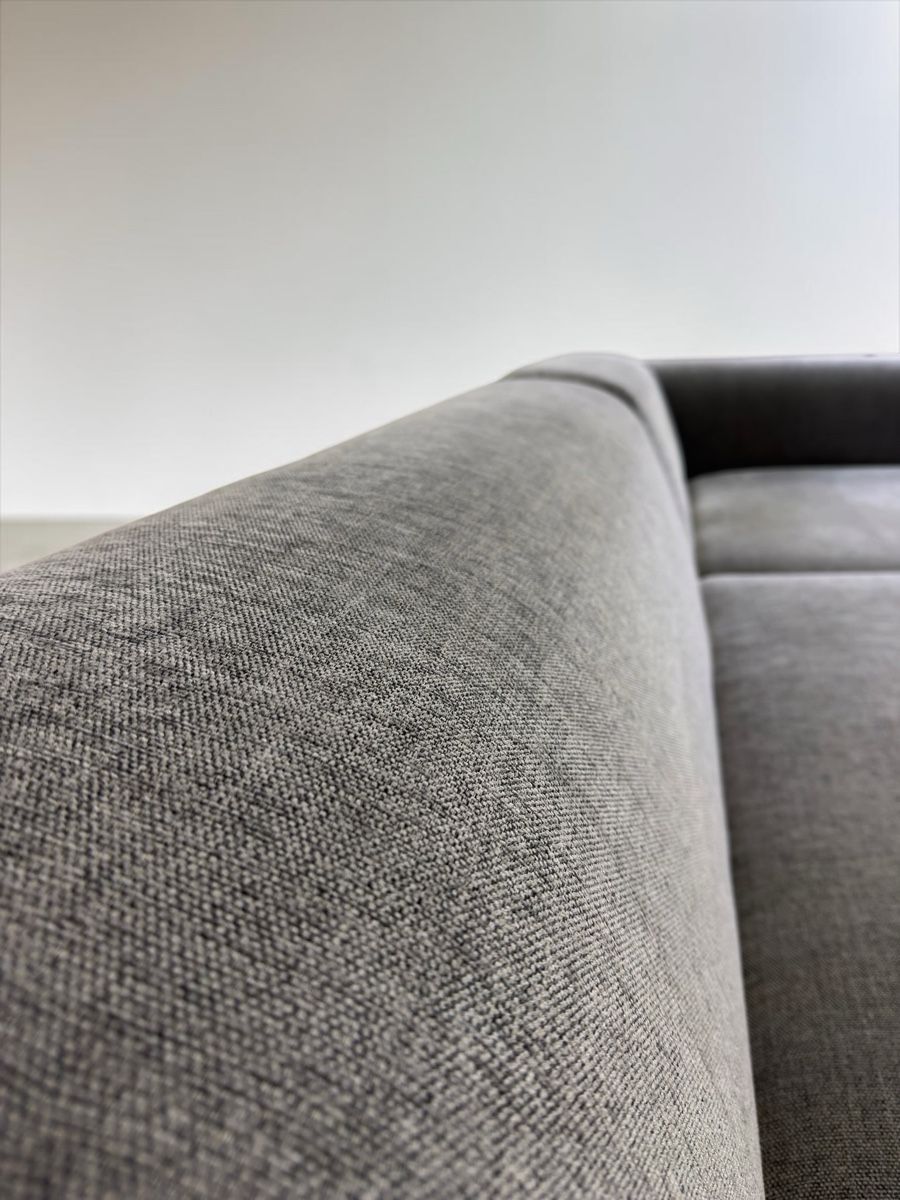Sofas: SITS ECKSOFA AUS HELLGRAUEM STOFF – D'occasion à Bachenbülach par Sofalab.swiss 7