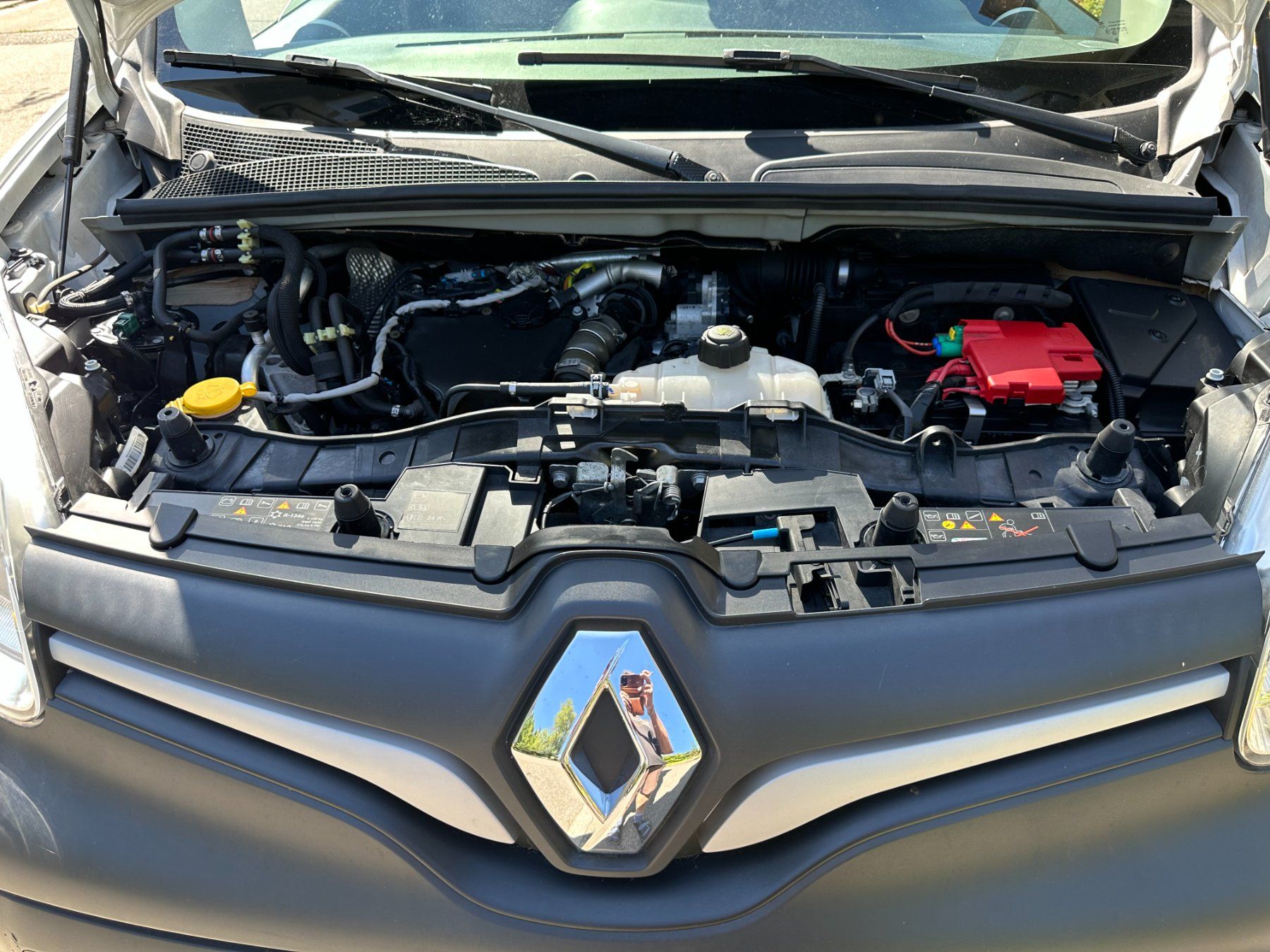 Renault Veicoli commerciali: renault kangoo DCi 115 – Usato da Laupen BE venduto da ThePowerOfDreams1 5