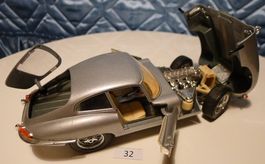 Jaguar E-Type Coupe Modellauto, silber, neuwertig