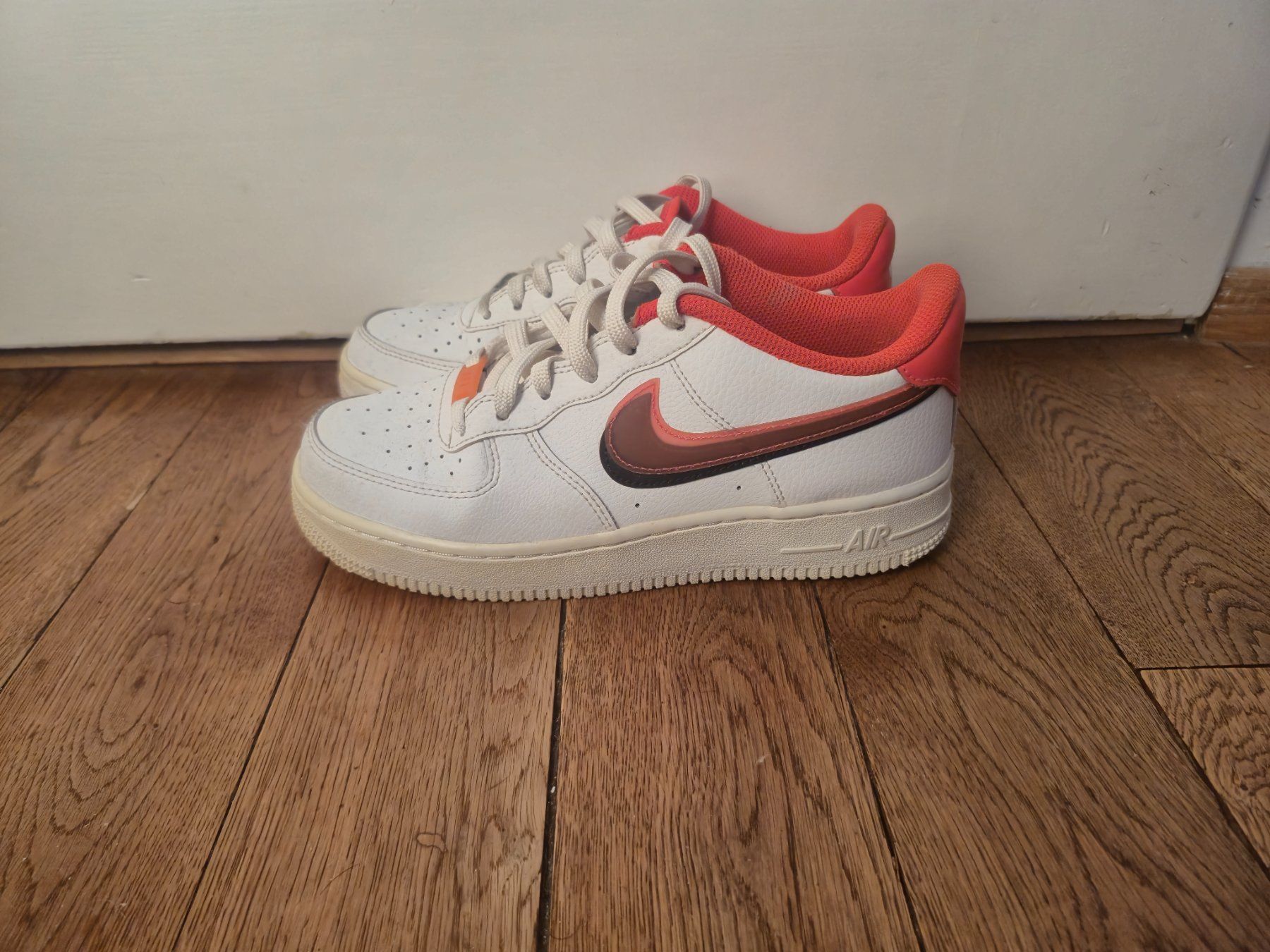 Nike Scarpe da uomo: Nike Air Force 1 – Usato da Zürich venduto da gorgepino
