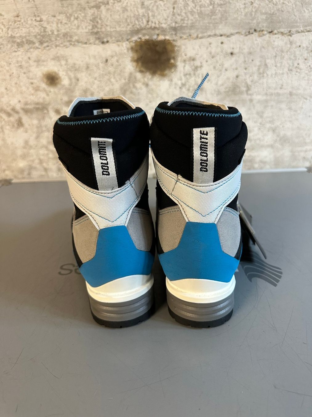 Dolomite Chaussures femmes: Dolomite Wanderschuhe Neu Gr. 36 2/3 – D'occasion à Emmenbrücke par karkarkar 4