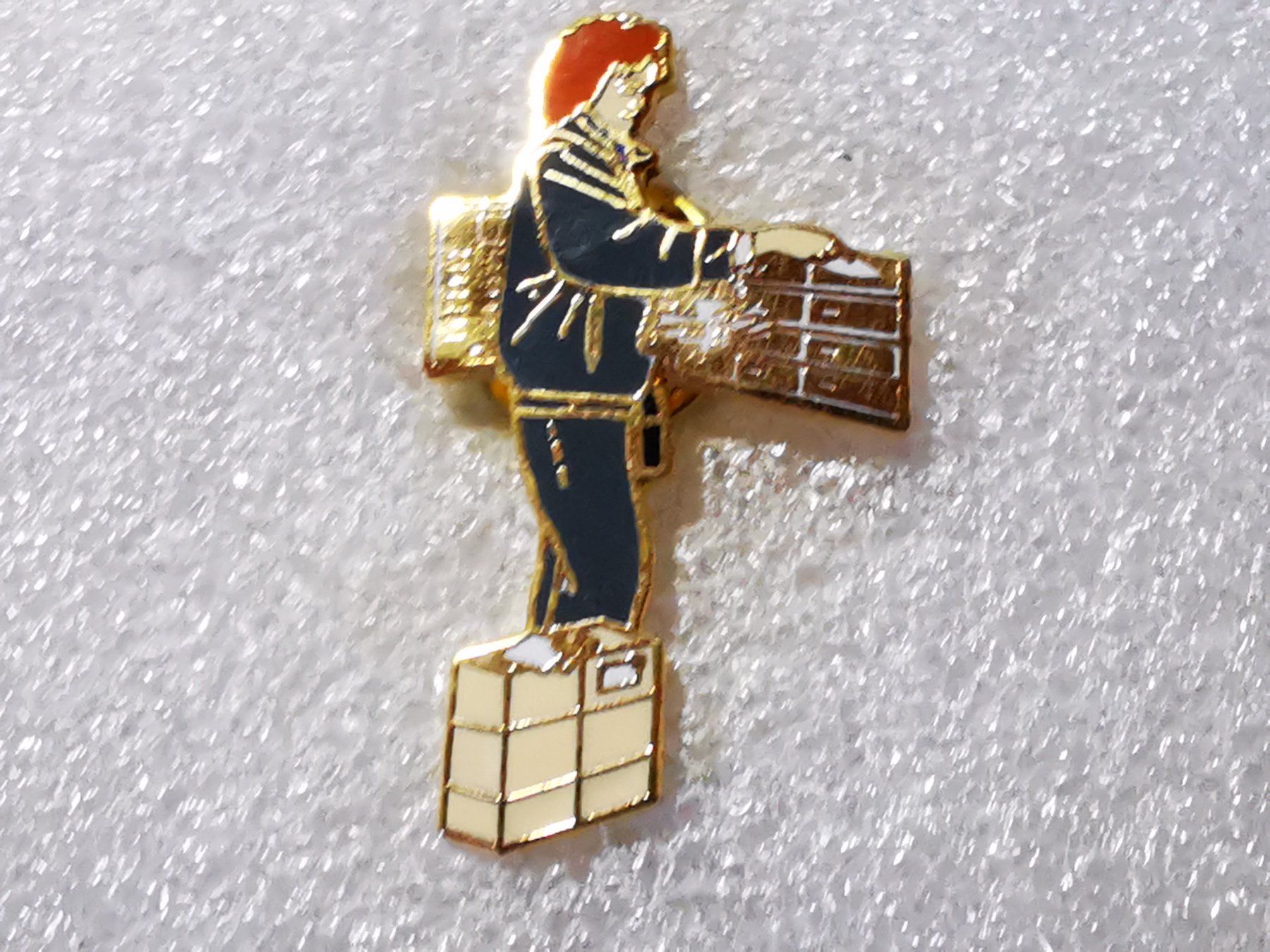 Placchette & Badge: Ansteckpin 47: Deutsche Post Postfrau – Usato da Oppligen venduto da Pin-Fall-Shop