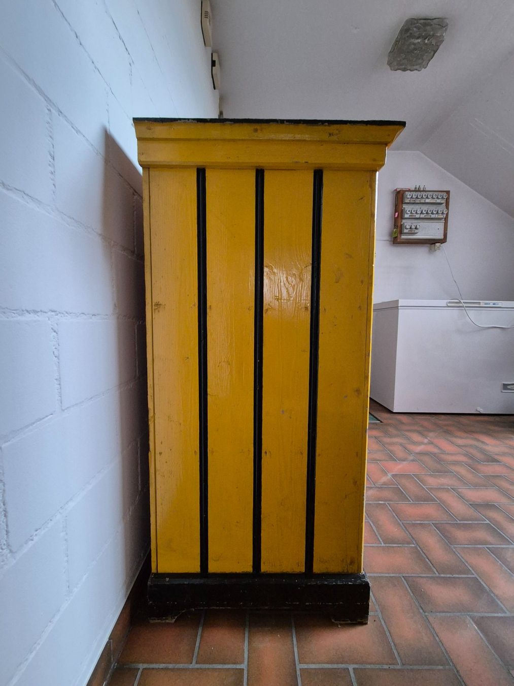 Armadi: Vintage Schrank – Usato da Gelterkinden venduto da bsag78 2