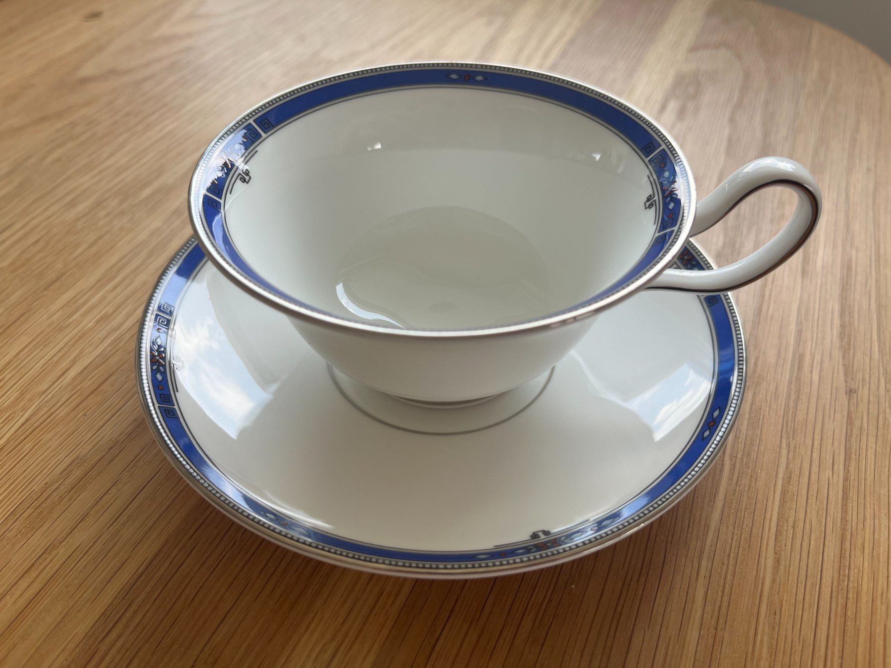 Wedgwood Tassen: Wedgwood Tasse mit Unterteller – Neu (gemäss Beschreibung) aus Schwerzenbach von b00nb00n