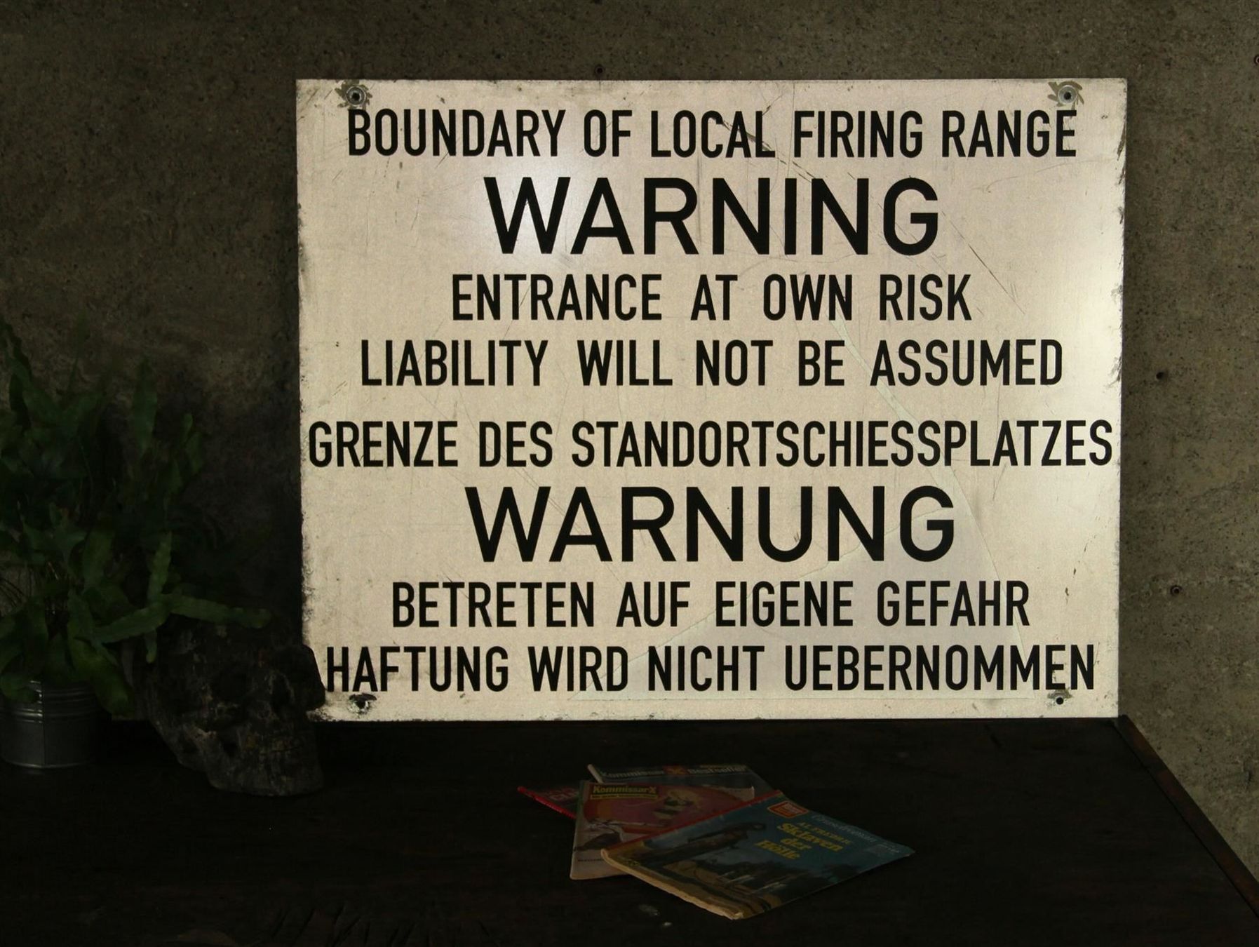 Insegne: Blechschild "Warning" 81 cm x 64 cm – Usato da Birrwil venduto da brandschatz_birrwil 5