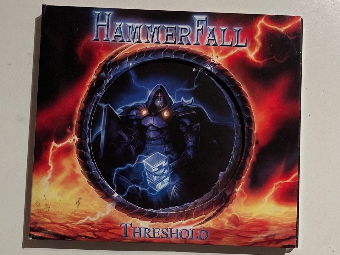 CD: Hammerfall - Threshold – Usato da Zürich venduto da Tyler1983