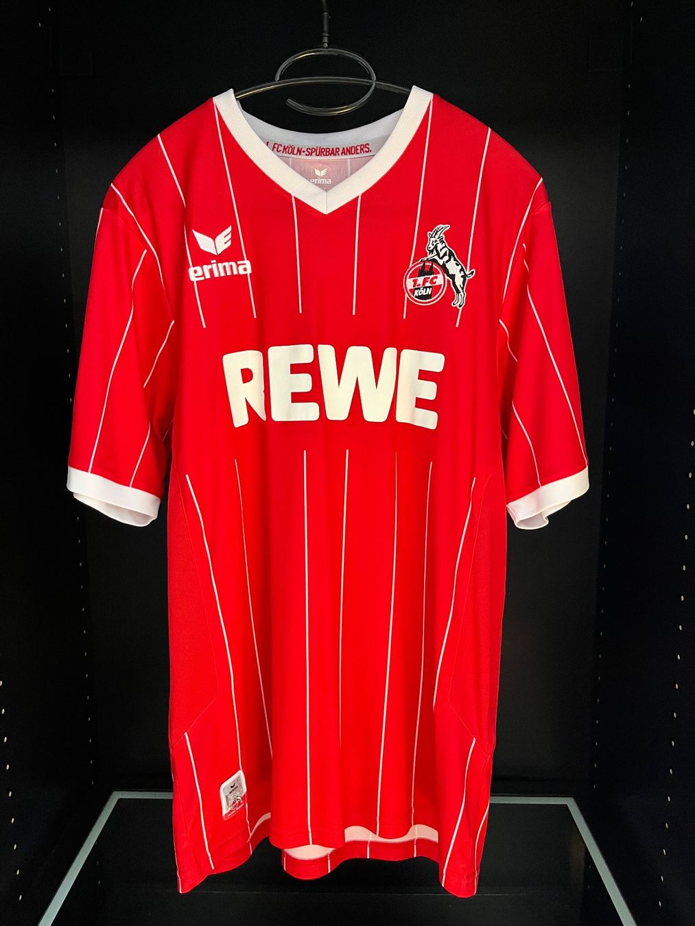 Erima Canottiere & Pantaloni: 1.FC Köln Trikot – Nuovo (secondo la descrizione) da Näfels venduto da dom_9p7f