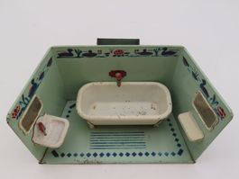Charmante Vintage-Blechbadezimmer für Puppenhaus