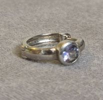pircing aus Silber mit Stein 925 puntze und meister puntze