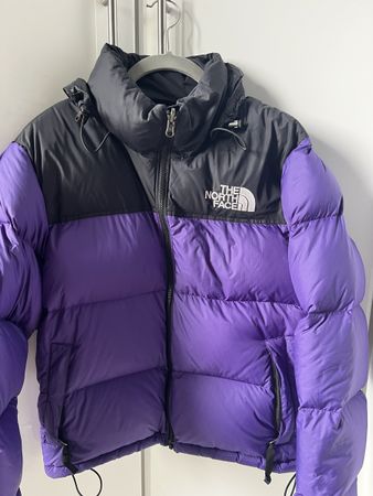 The North Face Nuptse 700 Daunenjacke lila schwarz