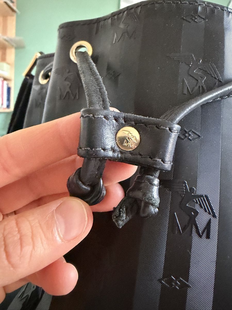 Maison Mollerus Taschen: Maison Mollerus Beuteltasche – Gebraucht aus Münsingen von Lop. 5