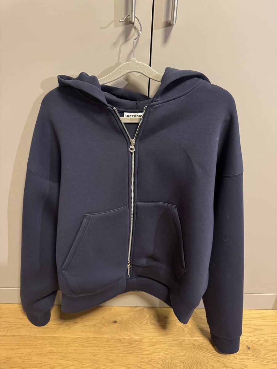 Weekday Maglioni & Felpe: Weekday Scuba Zip Hoodie – Usato da Grüningen venduto da Jimmy20 4