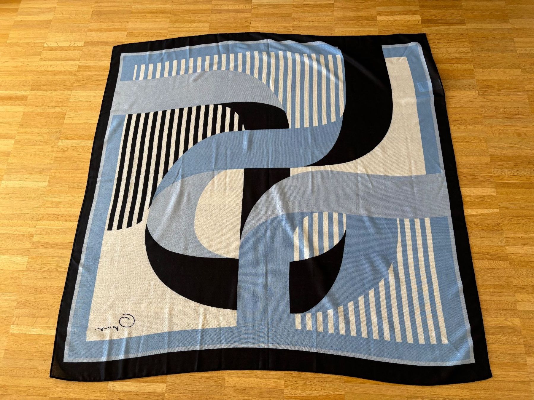 Opus Foulards, Tücher & Schals: OPUS schal – Gebraucht aus Emmenbrücke von gar_xds2 1