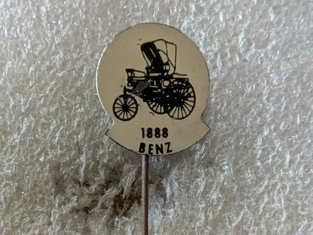 Placchette & Badge: Anstecknadel 39: Auto Benz – Usato da Oppligen venduto da Pin-Fall-Shop