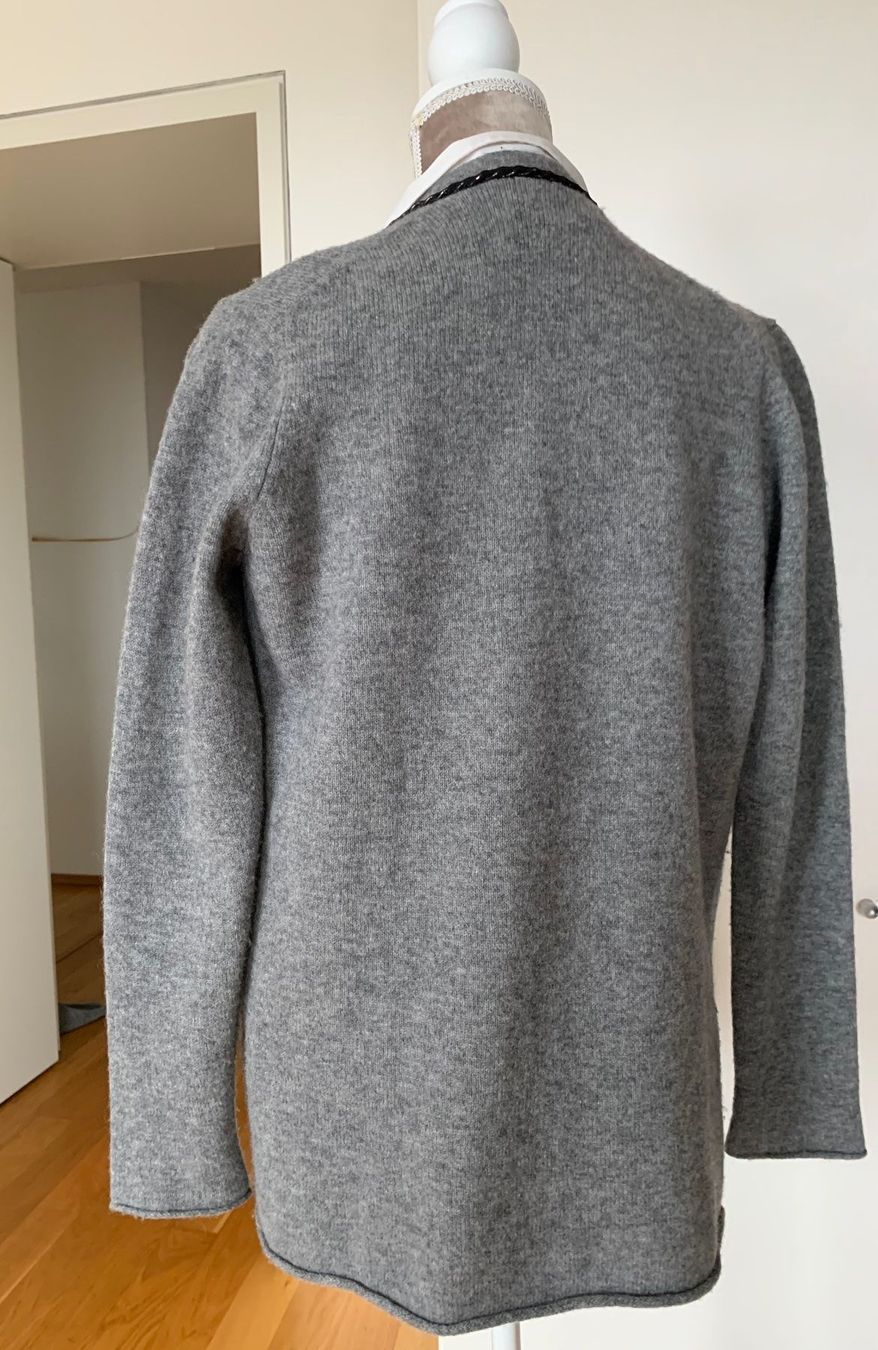 Malene Birger Jacken: Strickjacke by Malene Birger Gr. M ♥️ – Gebraucht aus Kreuzlingen von shopaholicatheart_2 4