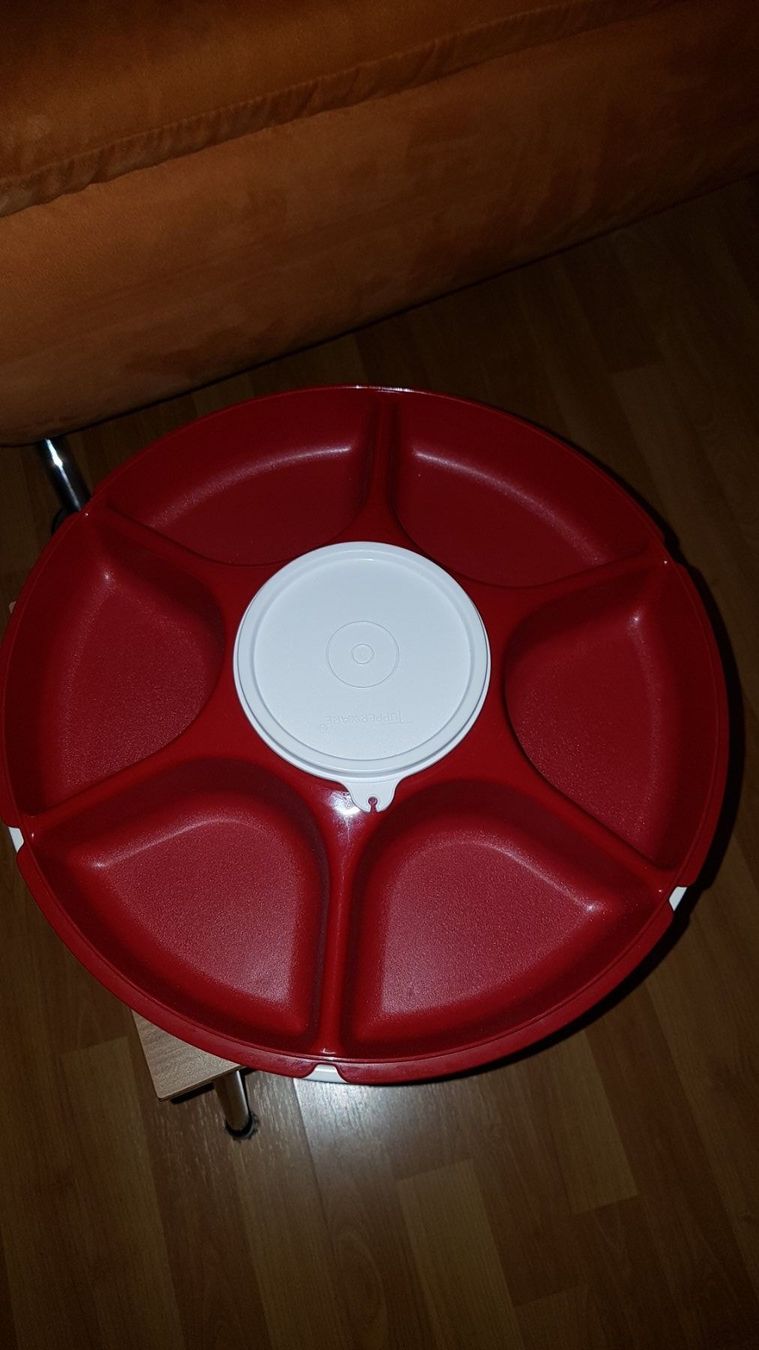 Tupperware Contenitori & Simili: Apero Platte mit Deckel – Nuovo e nell'imballaggio originale da Hasle b. Burgdorf venduto da buddle32 1