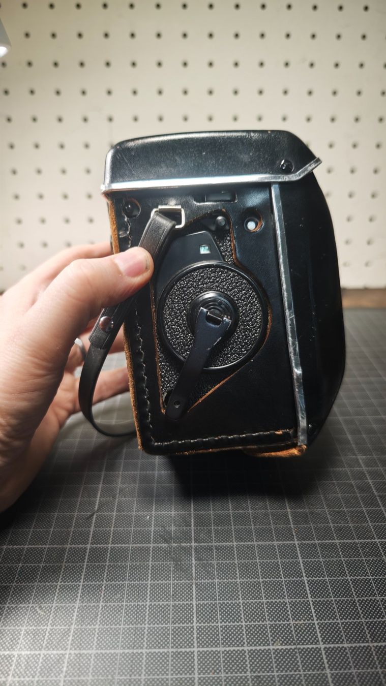 Fotocamera: Wunderschöne alte Fotokamera yashika – Usato da Gelterkinden venduto da MYSTOREFORYOU4460 9
