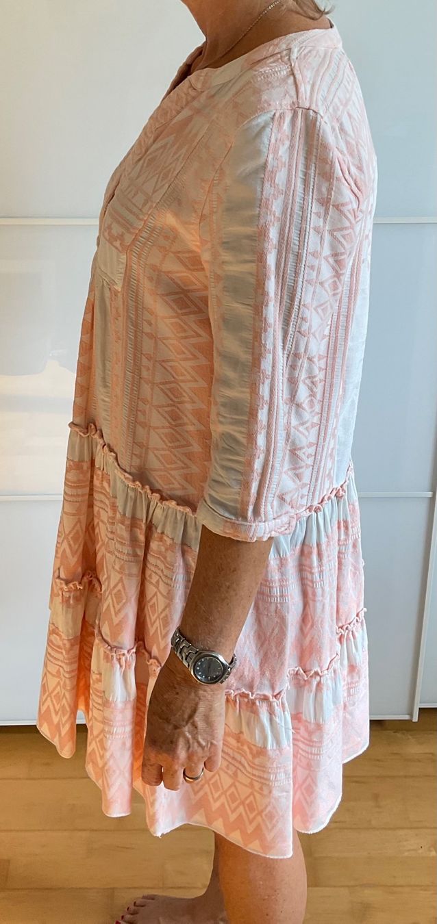 Kleider: Kleid Flowers – Neu (gemäss Beschreibung) aus Amriswil von Chmm1 1