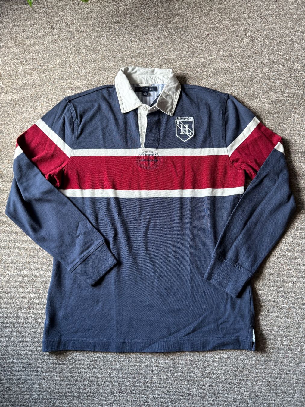 Tommy Hilfiger Maglioni & Felpe: Tommy Hilfiger Pullover Langarm Herren, Gr. M blau / rot – Usato da Thun venduto da dane_pao