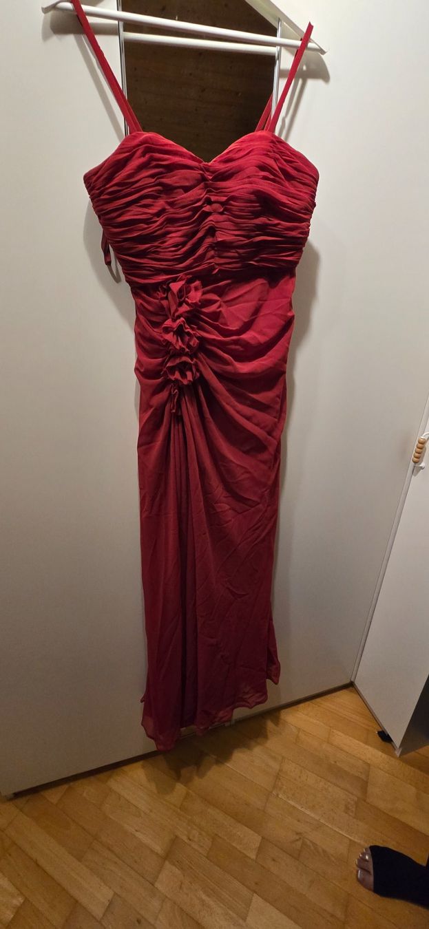 Vestiti: Rot Abendkleid – Usato da dietikon venduto da kar_l26c 2