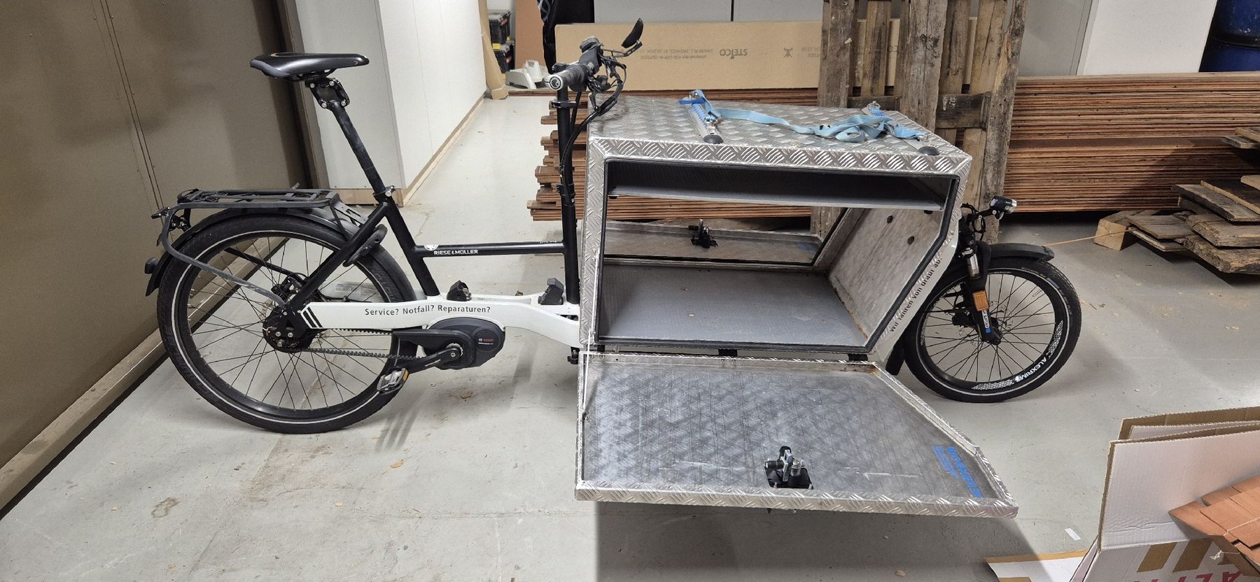 Riese & Müller Vélos: Cargo E- Bike – D'occasion à Rapperswil SG par Baum69 1